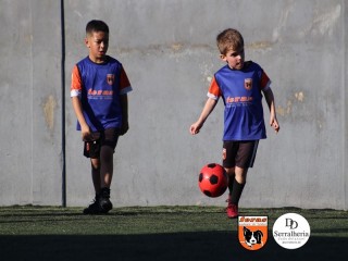 
<a style='margin-left: 5px;' class='btn btn-xs btn-social btn-facebook' href='https://www.facebook.com/sharer/sharer.php?u=https://boladovale.com.br/imgs/800-800-90/conteudo/fotos/1900/img3976.jpg' rel='popup' data-width='500' data-height='400'><i class='fa fa-facebook'></i>Compartilhar <span class='hidden-xs'>no Facebook</span>
</a> 
<a class='btn btn-default btn-xs' target='_blank' href='imgs/800-800-90/conteudo/fotos/1900/img3976.jpg'>
<span class='glyphicon glyphicon-cloud-download'></span> Salvar
</a> 
<span></span>