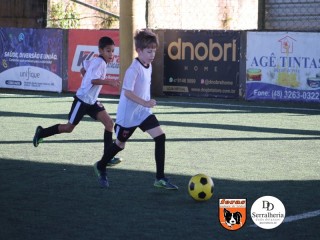 
<a style='margin-left: 5px;' class='btn btn-xs btn-social btn-facebook' href='https://www.facebook.com/sharer/sharer.php?u=https://boladovale.com.br/imgs/800-800-90/conteudo/fotos/1901/img3764.jpg' rel='popup' data-width='500' data-height='400'><i class='fa fa-facebook'></i>Compartilhar <span class='hidden-xs'>no Facebook</span>
</a> 
<a class='btn btn-default btn-xs' target='_blank' href='imgs/800-800-90/conteudo/fotos/1901/img3764.jpg'>
<span class='glyphicon glyphicon-cloud-download'></span> Salvar
</a> 
<span></span>
