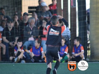 
<a style='margin-left: 5px;' class='btn btn-xs btn-social btn-facebook' href='https://www.facebook.com/sharer/sharer.php?u=https://boladovale.com.br/imgs/800-800-90/conteudo/fotos/1901/img4007.jpg' rel='popup' data-width='500' data-height='400'><i class='fa fa-facebook'></i>Compartilhar <span class='hidden-xs'>no Facebook</span>
</a> 
<a class='btn btn-default btn-xs' target='_blank' href='imgs/800-800-90/conteudo/fotos/1901/img4007.jpg'>
<span class='glyphicon glyphicon-cloud-download'></span> Salvar
</a> 
<span></span>
