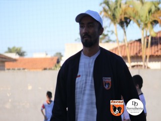 
<a style='margin-left: 5px;' class='btn btn-xs btn-social btn-facebook' href='https://www.facebook.com/sharer/sharer.php?u=https://boladovale.com.br/imgs/800-800-90/conteudo/fotos/1901/img4015.jpg' rel='popup' data-width='500' data-height='400'><i class='fa fa-facebook'></i>Compartilhar <span class='hidden-xs'>no Facebook</span>
</a> 
<a class='btn btn-default btn-xs' target='_blank' href='imgs/800-800-90/conteudo/fotos/1901/img4015.jpg'>
<span class='glyphicon glyphicon-cloud-download'></span> Salvar
</a> 
<span></span>