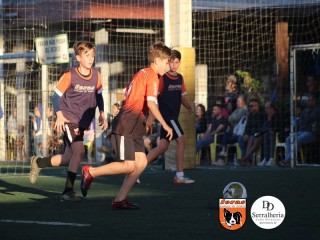 
<a style='margin-left: 5px;' class='btn btn-xs btn-social btn-facebook' href='https://www.facebook.com/sharer/sharer.php?u=https://boladovale.com.br/imgs/800-800-90/conteudo/fotos/1901/img4247.jpg' rel='popup' data-width='500' data-height='400'><i class='fa fa-facebook'></i>Compartilhar <span class='hidden-xs'>no Facebook</span>
</a> 
<a class='btn btn-default btn-xs' target='_blank' href='imgs/800-800-90/conteudo/fotos/1901/img4247.jpg'>
<span class='glyphicon glyphicon-cloud-download'></span> Salvar
</a> 
<span></span>