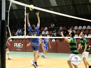 
<a style='margin-left: 5px;' class='btn btn-xs btn-social btn-facebook' href='https://www.facebook.com/sharer/sharer.php?u=https://boladovale.com.br/imgs/800-800-90/conteudo/fotos/1903/img5944.jpg' rel='popup' data-width='500' data-height='400'><i class='fa fa-facebook'></i>Compartilhar <span class='hidden-xs'>no Facebook</span>
</a> 
<a class='btn btn-default btn-xs' target='_blank' href='imgs/800-800-90/conteudo/fotos/1903/img5944.jpg'>
<span class='glyphicon glyphicon-cloud-download'></span> Salvar
</a> 
<span></span>