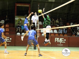 
<a style='margin-left: 5px;' class='btn btn-xs btn-social btn-facebook' href='https://www.facebook.com/sharer/sharer.php?u=https://boladovale.com.br/imgs/800-800-90/conteudo/fotos/1903/img5964.jpg' rel='popup' data-width='500' data-height='400'><i class='fa fa-facebook'></i>Compartilhar <span class='hidden-xs'>no Facebook</span>
</a> 
<a class='btn btn-default btn-xs' target='_blank' href='imgs/800-800-90/conteudo/fotos/1903/img5964.jpg'>
<span class='glyphicon glyphicon-cloud-download'></span> Salvar
</a> 
<span></span>