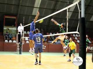 
<a style='margin-left: 5px;' class='btn btn-xs btn-social btn-facebook' href='https://www.facebook.com/sharer/sharer.php?u=https://boladovale.com.br/imgs/800-800-90/conteudo/fotos/1903/img5966.jpg' rel='popup' data-width='500' data-height='400'><i class='fa fa-facebook'></i>Compartilhar <span class='hidden-xs'>no Facebook</span>
</a> 
<a class='btn btn-default btn-xs' target='_blank' href='imgs/800-800-90/conteudo/fotos/1903/img5966.jpg'>
<span class='glyphicon glyphicon-cloud-download'></span> Salvar
</a> 
<span></span>