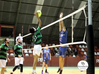 
<a style='margin-left: 5px;' class='btn btn-xs btn-social btn-facebook' href='https://www.facebook.com/sharer/sharer.php?u=https://boladovale.com.br/imgs/800-800-90/conteudo/fotos/1903/img6002.jpg' rel='popup' data-width='500' data-height='400'><i class='fa fa-facebook'></i>Compartilhar <span class='hidden-xs'>no Facebook</span>
</a> 
<a class='btn btn-default btn-xs' target='_blank' href='imgs/800-800-90/conteudo/fotos/1903/img6002.jpg'>
<span class='glyphicon glyphicon-cloud-download'></span> Salvar
</a> 
<span></span>