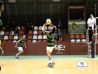 
<a style='margin-left: 5px;' class='btn btn-xs btn-social btn-facebook' href='https://www.facebook.com/sharer/sharer.php?u=https://boladovale.com.br/imgs/800-800-90/conteudo/fotos/1903/img6045.jpg' rel='popup' data-width='500' data-height='400'><i class='fa fa-facebook'></i>Compartilhar <span class='hidden-xs'>no Facebook</span>
</a> 
<a class='btn btn-default btn-xs' target='_blank' href='imgs/800-800-90/conteudo/fotos/1903/img6045.jpg'>
<span class='glyphicon glyphicon-cloud-download'></span> Salvar
</a> 
<span></span>