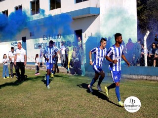 
<a style='margin-left: 5px;' class='btn btn-xs btn-social btn-facebook' href='https://www.facebook.com/sharer/sharer.php?u=https://boladovale.com.br/imgs/800-800-90/conteudo/fotos/1904/img7717.jpg' rel='popup' data-width='500' data-height='400'><i class='fa fa-facebook'></i>Compartilhar <span class='hidden-xs'>no Facebook</span>
</a> 
<a class='btn btn-default btn-xs' target='_blank' href='imgs/800-800-90/conteudo/fotos/1904/img7717.jpg'>
<span class='glyphicon glyphicon-cloud-download'></span> Salvar
</a> 
<span></span>