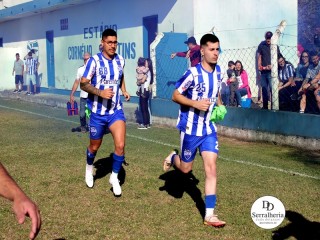 
<a style='margin-left: 5px;' class='btn btn-xs btn-social btn-facebook' href='https://www.facebook.com/sharer/sharer.php?u=https://boladovale.com.br/imgs/800-800-90/conteudo/fotos/1904/img7734.jpg' rel='popup' data-width='500' data-height='400'><i class='fa fa-facebook'></i>Compartilhar <span class='hidden-xs'>no Facebook</span>
</a> 
<a class='btn btn-default btn-xs' target='_blank' href='imgs/800-800-90/conteudo/fotos/1904/img7734.jpg'>
<span class='glyphicon glyphicon-cloud-download'></span> Salvar
</a> 
<span></span>