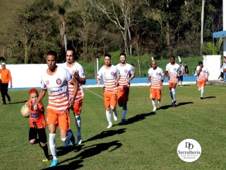 
<a style='margin-left: 5px;' class='btn btn-xs btn-social btn-facebook' href='https://www.facebook.com/sharer/sharer.php?u=https://boladovale.com.br/imgs/800-800-90/conteudo/fotos/1904/img7744.jpg' rel='popup' data-width='500' data-height='400'><i class='fa fa-facebook'></i>Compartilhar <span class='hidden-xs'>no Facebook</span>
</a> 
<a class='btn btn-default btn-xs' target='_blank' href='imgs/800-800-90/conteudo/fotos/1904/img7744.jpg'>
<span class='glyphicon glyphicon-cloud-download'></span> Salvar
</a> 
<span></span>