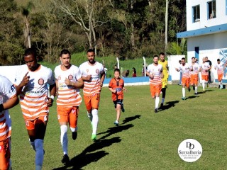 
<a style='margin-left: 5px;' class='btn btn-xs btn-social btn-facebook' href='https://www.facebook.com/sharer/sharer.php?u=https://boladovale.com.br/imgs/800-800-90/conteudo/fotos/1904/img7748.jpg' rel='popup' data-width='500' data-height='400'><i class='fa fa-facebook'></i>Compartilhar <span class='hidden-xs'>no Facebook</span>
</a> 
<a class='btn btn-default btn-xs' target='_blank' href='imgs/800-800-90/conteudo/fotos/1904/img7748.jpg'>
<span class='glyphicon glyphicon-cloud-download'></span> Salvar
</a> 
<span></span>
