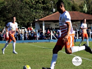 
<a style='margin-left: 5px;' class='btn btn-xs btn-social btn-facebook' href='https://www.facebook.com/sharer/sharer.php?u=https://boladovale.com.br/imgs/800-800-90/conteudo/fotos/1904/img7835.jpg' rel='popup' data-width='500' data-height='400'><i class='fa fa-facebook'></i>Compartilhar <span class='hidden-xs'>no Facebook</span>
</a> 
<a class='btn btn-default btn-xs' target='_blank' href='imgs/800-800-90/conteudo/fotos/1904/img7835.jpg'>
<span class='glyphicon glyphicon-cloud-download'></span> Salvar
</a> 
<span></span>