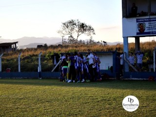 
<a style='margin-left: 5px;' class='btn btn-xs btn-social btn-facebook' href='https://www.facebook.com/sharer/sharer.php?u=https://boladovale.com.br/imgs/800-800-90/conteudo/fotos/1904/img8104.jpg' rel='popup' data-width='500' data-height='400'><i class='fa fa-facebook'></i>Compartilhar <span class='hidden-xs'>no Facebook</span>
</a> 
<a class='btn btn-default btn-xs' target='_blank' href='imgs/800-800-90/conteudo/fotos/1904/img8104.jpg'>
<span class='glyphicon glyphicon-cloud-download'></span> Salvar
</a> 
<span></span>