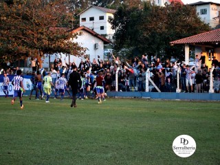 
<a style='margin-left: 5px;' class='btn btn-xs btn-social btn-facebook' href='https://www.facebook.com/sharer/sharer.php?u=https://boladovale.com.br/imgs/800-800-90/conteudo/fotos/1904/img8249.jpg' rel='popup' data-width='500' data-height='400'><i class='fa fa-facebook'></i>Compartilhar <span class='hidden-xs'>no Facebook</span>
</a> 
<a class='btn btn-default btn-xs' target='_blank' href='imgs/800-800-90/conteudo/fotos/1904/img8249.jpg'>
<span class='glyphicon glyphicon-cloud-download'></span> Salvar
</a> 
<span></span>