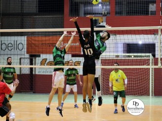 
<a style='margin-left: 5px;' class='btn btn-xs btn-social btn-facebook' href='https://www.facebook.com/sharer/sharer.php?u=https://boladovale.com.br/imgs/800-800-90/conteudo/fotos/1906/img8605.jpg' rel='popup' data-width='500' data-height='400'><i class='fa fa-facebook'></i>Compartilhar <span class='hidden-xs'>no Facebook</span>
</a> 
<a class='btn btn-default btn-xs' target='_blank' href='imgs/800-800-90/conteudo/fotos/1906/img8605.jpg'>
<span class='glyphicon glyphicon-cloud-download'></span> Salvar
</a> 
<span></span>