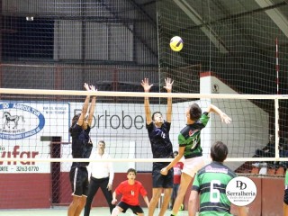 
<a style='margin-left: 5px;' class='btn btn-xs btn-social btn-facebook' href='https://www.facebook.com/sharer/sharer.php?u=https://boladovale.com.br/imgs/800-800-90/conteudo/fotos/1906/img8642.jpg' rel='popup' data-width='500' data-height='400'><i class='fa fa-facebook'></i>Compartilhar <span class='hidden-xs'>no Facebook</span>
</a> 
<a class='btn btn-default btn-xs' target='_blank' href='imgs/800-800-90/conteudo/fotos/1906/img8642.jpg'>
<span class='glyphicon glyphicon-cloud-download'></span> Salvar
</a> 
<span></span>
