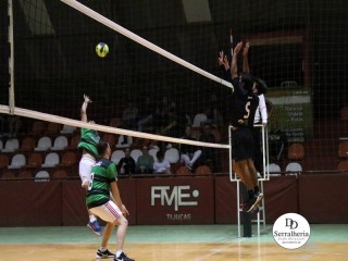 
<a style='margin-left: 5px;' class='btn btn-xs btn-social btn-facebook' href='https://www.facebook.com/sharer/sharer.php?u=https://boladovale.com.br/imgs/800-800-90/conteudo/fotos/1906/img8681.jpg' rel='popup' data-width='500' data-height='400'><i class='fa fa-facebook'></i>Compartilhar <span class='hidden-xs'>no Facebook</span>
</a> 
<a class='btn btn-default btn-xs' target='_blank' href='imgs/800-800-90/conteudo/fotos/1906/img8681.jpg'>
<span class='glyphicon glyphicon-cloud-download'></span> Salvar
</a> 
<span></span>