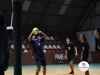 
<a style='margin-left: 5px;' class='btn btn-xs btn-social btn-facebook' href='https://www.facebook.com/sharer/sharer.php?u=https://boladovale.com.br/imgs/800-800-90/conteudo/fotos/1906/img8701.jpg' rel='popup' data-width='500' data-height='400'><i class='fa fa-facebook'></i>Compartilhar <span class='hidden-xs'>no Facebook</span>
</a> 
<a class='btn btn-default btn-xs' target='_blank' href='imgs/800-800-90/conteudo/fotos/1906/img8701.jpg'>
<span class='glyphicon glyphicon-cloud-download'></span> Salvar
</a> 
<span></span>