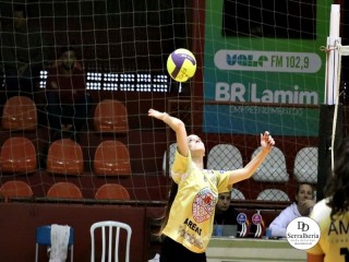 
<a style='margin-left: 5px;' class='btn btn-xs btn-social btn-facebook' href='https://www.facebook.com/sharer/sharer.php?u=https://boladovale.com.br/imgs/800-800-90/conteudo/fotos/1917/img9855.jpg' rel='popup' data-width='500' data-height='400'><i class='fa fa-facebook'></i>Compartilhar <span class='hidden-xs'>no Facebook</span>
</a> 
<a class='btn btn-default btn-xs' target='_blank' href='imgs/800-800-90/conteudo/fotos/1917/img9855.jpg'>
<span class='glyphicon glyphicon-cloud-download'></span> Salvar
</a> 
<span></span>