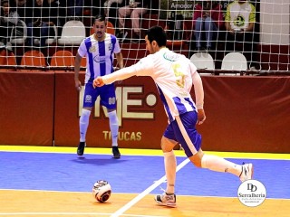 
<a style='margin-left: 5px;' class='btn btn-xs btn-social btn-facebook' href='https://www.facebook.com/sharer/sharer.php?u=https://boladovale.com.br/imgs/800-800-90/conteudo/fotos/1948/img4252.jpg' rel='popup' data-width='500' data-height='400'><i class='fa fa-facebook'></i>Compartilhar <span class='hidden-xs'>no Facebook</span>
</a> 
<a class='btn btn-default btn-xs' target='_blank' href='imgs/800-800-90/conteudo/fotos/1948/img4252.jpg'>
<span class='glyphicon glyphicon-cloud-download'></span> Salvar
</a> 
<span></span>