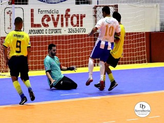 
<a style='margin-left: 5px;' class='btn btn-xs btn-social btn-facebook' href='https://www.facebook.com/sharer/sharer.php?u=https://boladovale.com.br/imgs/800-800-90/conteudo/fotos/1948/img4261.jpg' rel='popup' data-width='500' data-height='400'><i class='fa fa-facebook'></i>Compartilhar <span class='hidden-xs'>no Facebook</span>
</a> 
<a class='btn btn-default btn-xs' target='_blank' href='imgs/800-800-90/conteudo/fotos/1948/img4261.jpg'>
<span class='glyphicon glyphicon-cloud-download'></span> Salvar
</a> 
<span></span>