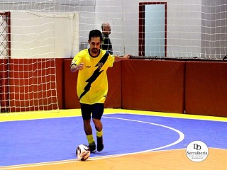 
<a style='margin-left: 5px;' class='btn btn-xs btn-social btn-facebook' href='https://www.facebook.com/sharer/sharer.php?u=https://boladovale.com.br/imgs/800-800-90/conteudo/fotos/1948/img4291.jpg' rel='popup' data-width='500' data-height='400'><i class='fa fa-facebook'></i>Compartilhar <span class='hidden-xs'>no Facebook</span>
</a> 
<a class='btn btn-default btn-xs' target='_blank' href='imgs/800-800-90/conteudo/fotos/1948/img4291.jpg'>
<span class='glyphicon glyphicon-cloud-download'></span> Salvar
</a> 
<span></span>