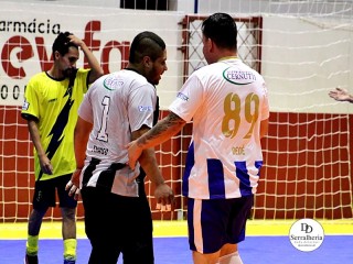 
<a style='margin-left: 5px;' class='btn btn-xs btn-social btn-facebook' href='https://www.facebook.com/sharer/sharer.php?u=https://boladovale.com.br/imgs/800-800-90/conteudo/fotos/1948/img4302.jpg' rel='popup' data-width='500' data-height='400'><i class='fa fa-facebook'></i>Compartilhar <span class='hidden-xs'>no Facebook</span>
</a> 
<a class='btn btn-default btn-xs' target='_blank' href='imgs/800-800-90/conteudo/fotos/1948/img4302.jpg'>
<span class='glyphicon glyphicon-cloud-download'></span> Salvar
</a> 
<span></span>