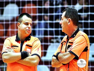 
<a style='margin-left: 5px;' class='btn btn-xs btn-social btn-facebook' href='https://www.facebook.com/sharer/sharer.php?u=https://boladovale.com.br/imgs/800-800-90/conteudo/fotos/1951/img4543.jpg' rel='popup' data-width='500' data-height='400'><i class='fa fa-facebook'></i>Compartilhar <span class='hidden-xs'>no Facebook</span>
</a> 
<a class='btn btn-default btn-xs' target='_blank' href='imgs/800-800-90/conteudo/fotos/1951/img4543.jpg'>
<span class='glyphicon glyphicon-cloud-download'></span> Salvar
</a> 
<span></span>