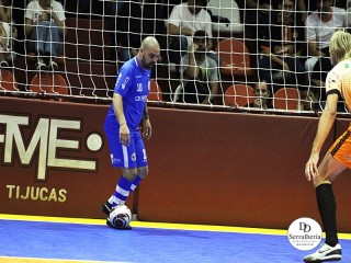 
<a style='margin-left: 5px;' class='btn btn-xs btn-social btn-facebook' href='https://www.facebook.com/sharer/sharer.php?u=https://boladovale.com.br/imgs/800-800-90/conteudo/fotos/1957/img6204.jpg' rel='popup' data-width='500' data-height='400'><i class='fa fa-facebook'></i>Compartilhar <span class='hidden-xs'>no Facebook</span>
</a> 
<a class='btn btn-default btn-xs' target='_blank' href='imgs/800-800-90/conteudo/fotos/1957/img6204.jpg'>
<span class='glyphicon glyphicon-cloud-download'></span> Salvar
</a> 
<span></span>