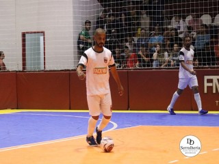 
<a style='margin-left: 5px;' class='btn btn-xs btn-social btn-facebook' href='https://www.facebook.com/sharer/sharer.php?u=https://boladovale.com.br/imgs/800-800-90/conteudo/fotos/1960/img5358.jpg' rel='popup' data-width='500' data-height='400'><i class='fa fa-facebook'></i>Compartilhar <span class='hidden-xs'>no Facebook</span>
</a> 
<a class='btn btn-default btn-xs' target='_blank' href='imgs/800-800-90/conteudo/fotos/1960/img5358.jpg'>
<span class='glyphicon glyphicon-cloud-download'></span> Salvar
</a> 
<span></span>