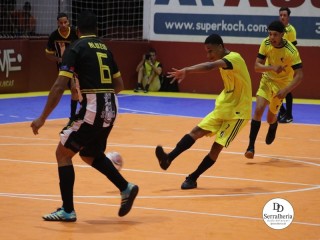
<a style='margin-left: 5px;' class='btn btn-xs btn-social btn-facebook' href='https://www.facebook.com/sharer/sharer.php?u=https://boladovale.com.br/imgs/800-800-90/conteudo/fotos/1961/img5538.jpg' rel='popup' data-width='500' data-height='400'><i class='fa fa-facebook'></i>Compartilhar <span class='hidden-xs'>no Facebook</span>
</a> 
<a class='btn btn-default btn-xs' target='_blank' href='imgs/800-800-90/conteudo/fotos/1961/img5538.jpg'>
<span class='glyphicon glyphicon-cloud-download'></span> Salvar
</a> 
<span></span>
