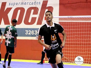 
<a style='margin-left: 5px;' class='btn btn-xs btn-social btn-facebook' href='https://www.facebook.com/sharer/sharer.php?u=https://boladovale.com.br/imgs/800-800-90/conteudo/fotos/1966/img6013.jpg' rel='popup' data-width='500' data-height='400'><i class='fa fa-facebook'></i>Compartilhar <span class='hidden-xs'>no Facebook</span>
</a> 
<a class='btn btn-default btn-xs' target='_blank' href='imgs/800-800-90/conteudo/fotos/1966/img6013.jpg'>
<span class='glyphicon glyphicon-cloud-download'></span> Salvar
</a> 
<span></span>