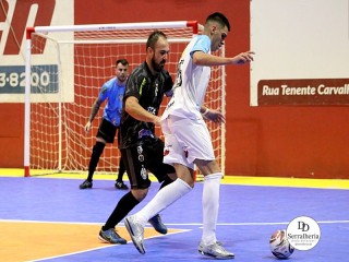
<a style='margin-left: 5px;' class='btn btn-xs btn-social btn-facebook' href='https://www.facebook.com/sharer/sharer.php?u=https://boladovale.com.br/imgs/800-800-90/conteudo/fotos/1967/img6129.jpg' rel='popup' data-width='500' data-height='400'><i class='fa fa-facebook'></i>Compartilhar <span class='hidden-xs'>no Facebook</span>
</a> 
<a class='btn btn-default btn-xs' target='_blank' href='imgs/800-800-90/conteudo/fotos/1967/img6129.jpg'>
<span class='glyphicon glyphicon-cloud-download'></span> Salvar
</a> 
<span></span>