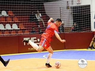 
<a style='margin-left: 5px;' class='btn btn-xs btn-social btn-facebook' href='https://www.facebook.com/sharer/sharer.php?u=https://boladovale.com.br/imgs/800-800-90/conteudo/fotos/1968/img6253.jpg' rel='popup' data-width='500' data-height='400'><i class='fa fa-facebook'></i>Compartilhar <span class='hidden-xs'>no Facebook</span>
</a> 
<a class='btn btn-default btn-xs' target='_blank' href='imgs/800-800-90/conteudo/fotos/1968/img6253.jpg'>
<span class='glyphicon glyphicon-cloud-download'></span> Salvar
</a> 
<span></span>