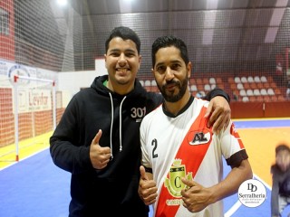 
<a style='margin-left: 5px;' class='btn btn-xs btn-social btn-facebook' href='https://www.facebook.com/sharer/sharer.php?u=https://boladovale.com.br/imgs/800-800-90/conteudo/fotos/1974/img7060.jpg' rel='popup' data-width='500' data-height='400'><i class='fa fa-facebook'></i>Compartilhar <span class='hidden-xs'>no Facebook</span>
</a> 
<a class='btn btn-default btn-xs' target='_blank' href='imgs/800-800-90/conteudo/fotos/1974/img7060.jpg'>
<span class='glyphicon glyphicon-cloud-download'></span> Salvar
</a> 
<span></span>
