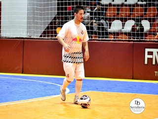 
<a style='margin-left: 5px;' class='btn btn-xs btn-social btn-facebook' href='https://www.facebook.com/sharer/sharer.php?u=https://boladovale.com.br/imgs/800-800-90/conteudo/fotos/2001/img8288.jpg' rel='popup' data-width='500' data-height='400'><i class='fa fa-facebook'></i>Compartilhar <span class='hidden-xs'>no Facebook</span>
</a> 
<a class='btn btn-default btn-xs' target='_blank' href='imgs/800-800-90/conteudo/fotos/2001/img8288.jpg'>
<span class='glyphicon glyphicon-cloud-download'></span> Salvar
</a> 
<span></span>
