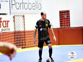 
<a style='margin-left: 5px;' class='btn btn-xs btn-social btn-facebook' href='https://www.facebook.com/sharer/sharer.php?u=https://boladovale.com.br/imgs/800-800-90/conteudo/fotos/2025/img4089.jpg' rel='popup' data-width='500' data-height='400'><i class='fa fa-facebook'></i>Compartilhar <span class='hidden-xs'>no Facebook</span>
</a> 
<a class='btn btn-default btn-xs' target='_blank' href='imgs/800-800-90/conteudo/fotos/2025/img4089.jpg'>
<span class='glyphicon glyphicon-cloud-download'></span> Salvar
</a> 
<span></span>