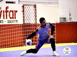 
<a style='margin-left: 5px;' class='btn btn-xs btn-social btn-facebook' href='https://www.facebook.com/sharer/sharer.php?u=https://boladovale.com.br/imgs/800-800-90/conteudo/fotos/2036/img4213.jpg' rel='popup' data-width='500' data-height='400'><i class='fa fa-facebook'></i>Compartilhar <span class='hidden-xs'>no Facebook</span>
</a> 
<a class='btn btn-default btn-xs' target='_blank' href='imgs/800-800-90/conteudo/fotos/2036/img4213.jpg'>
<span class='glyphicon glyphicon-cloud-download'></span> Salvar
</a> 
<span></span>